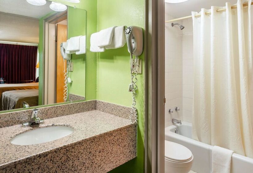 带2个双人床的标准工作室, Fairbridge Inn Express Renfro Valley