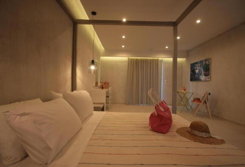 オーシャンビュースーペリアールーム, Irina Beach