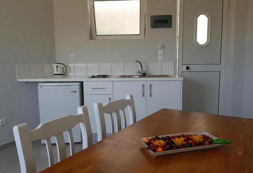 Family flat with view, Irina Beach