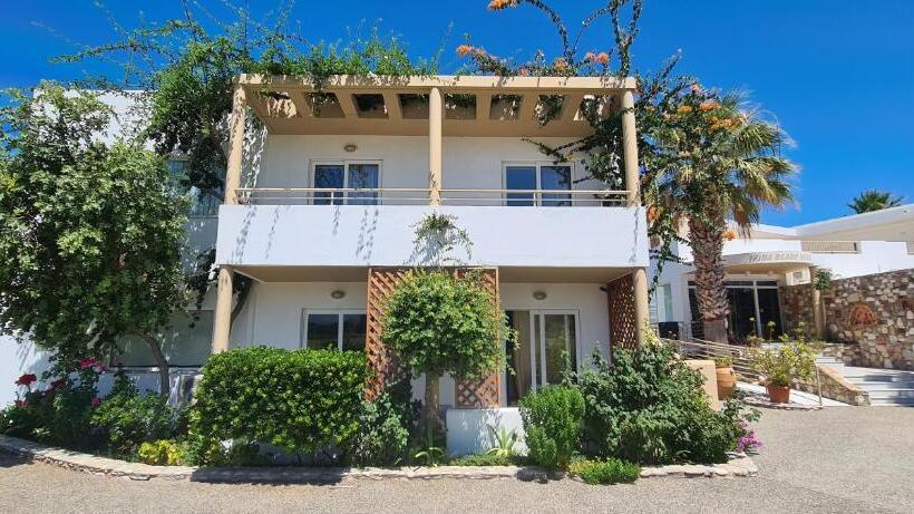 Family flat with view, Irina Beach