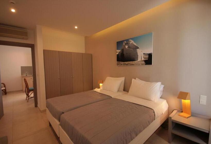 オーシャンビュースーペリアースイート, Irina Beach