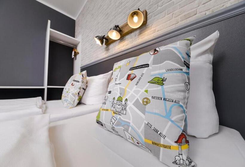 اتاق استاندارد با سرویس بهداشتی مشترک, Old Town Hostel