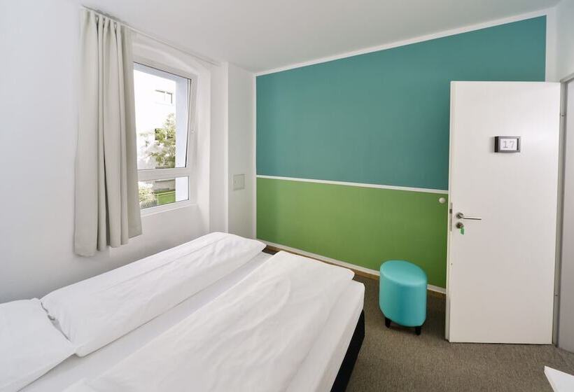 اتاق استاندارد با سرویس بهداشتی مشترک, Old Town Hostel