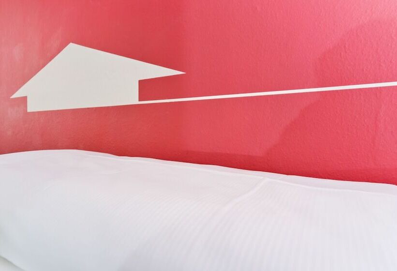 اتاق استاندارد سه تخته با سرویس بهداشتی مشترک, Old Town Hostel