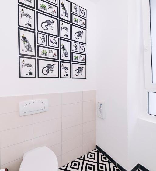 اتاق استاندارد یک تخته با سرویس بهداشتی مشترک, Old Town Hostel