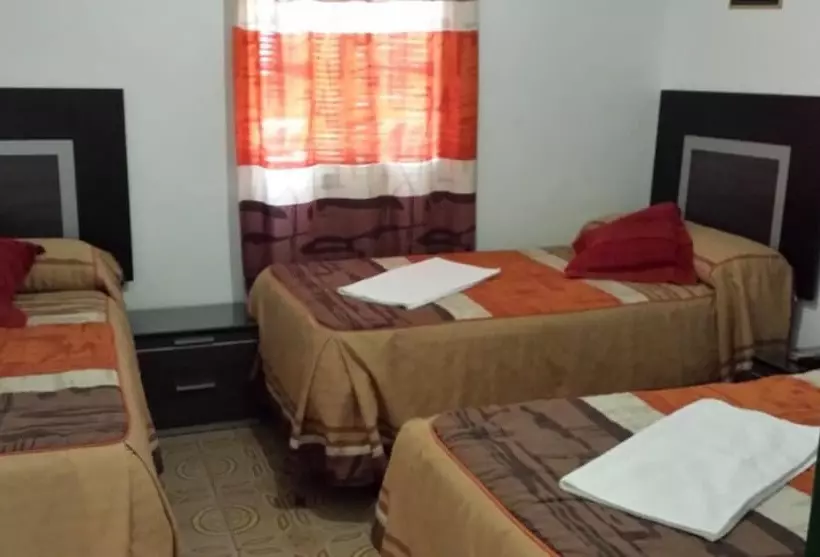 اتاق استاندارد چهار تخته, Pension Gran Plaza