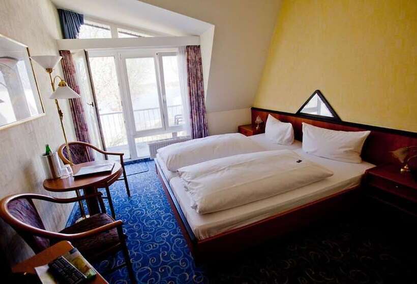 اتاق استاندارد با بالکن, Seehotel Grunewald