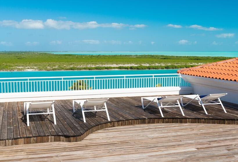 带两个卧室的顶楼公寓, Blue Haven Resort  All Inclusive