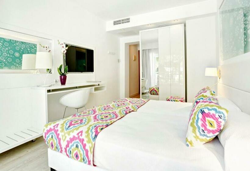 غرفة قياسية إطلالة جانبية علي البحر, Grupotel Ibiza Beach Resort - Adults Only