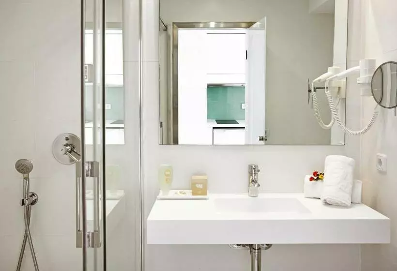 اتاق اساندارد با چشمانداز جانبی به دریا, Grupotel Ibiza Beach Resort - Adults Only