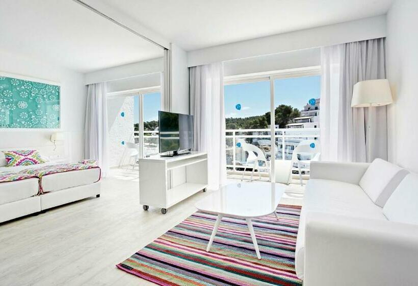جناح جونيور بريميوم, Grupotel Ibiza Beach Resort - Adults Only