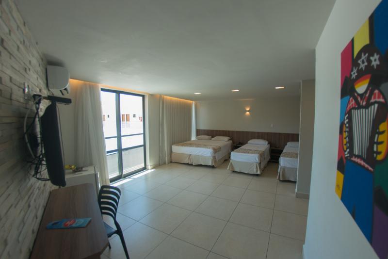 חדר סטנדרט לארבעה, Bessa Beach