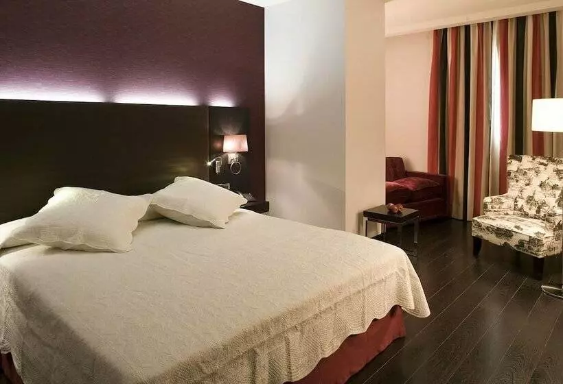 اتاق سوپریور, Boutique Gareus