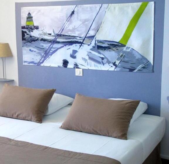 オーシャンビュースタンダードルーム, De La Plage Santa Vittoria