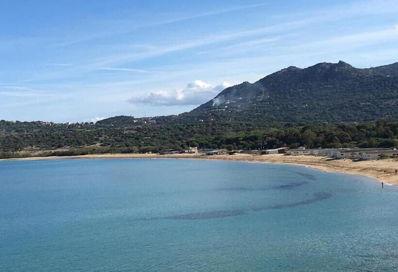 オーシャンビュースタンダードルーム, De La Plage Santa Vittoria
