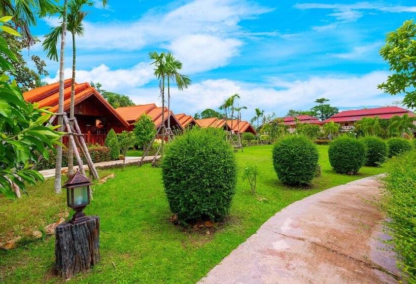 코티지 풀장 전망, Diamond Beach Resort
