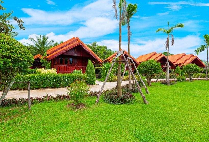 Cottage Pool View, Diamond Beach Resort