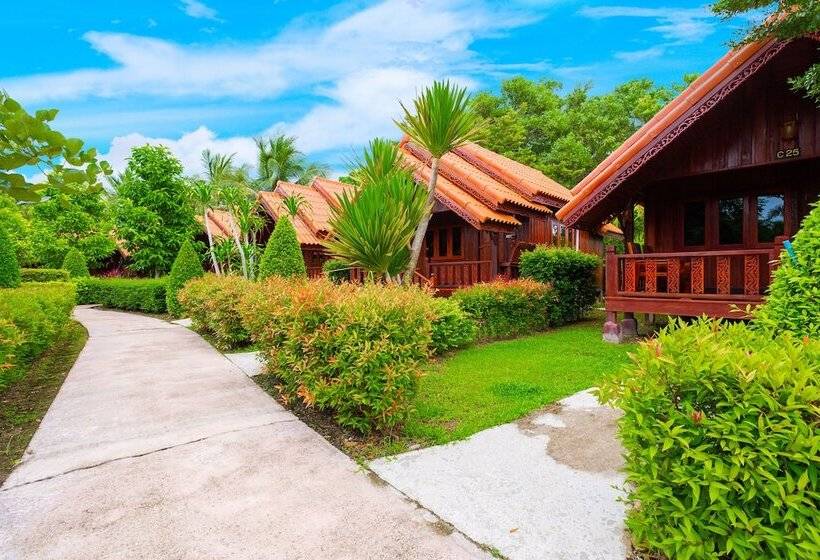 Cottage Pool View, Diamond Beach Resort