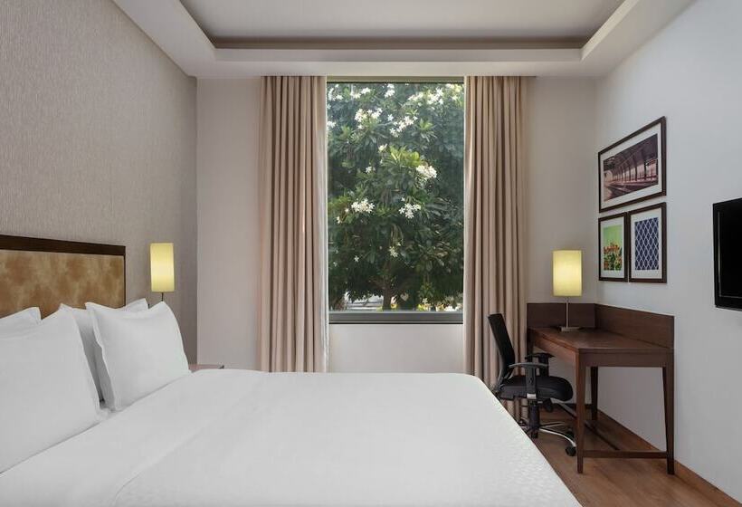 行政套房, Four Points By Sheraton New Delhi, Airport Highway