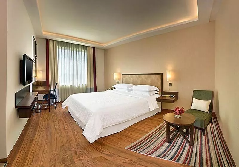 プレミアムルーム, Four Points By Sheraton New Delhi, Airport Highway