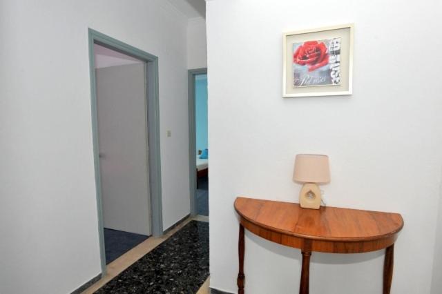 شقة غرفتين, Kantaros Apartments