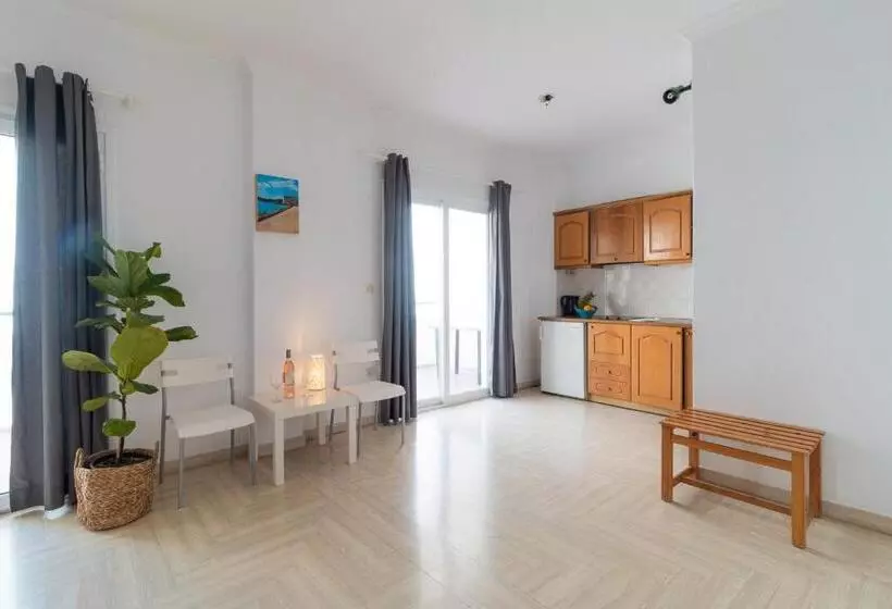 استودیوی استاندارد با چشمانداز دریا, Kantaros Apartments