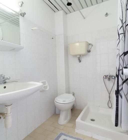 标准工作室, Kantaros Apartments