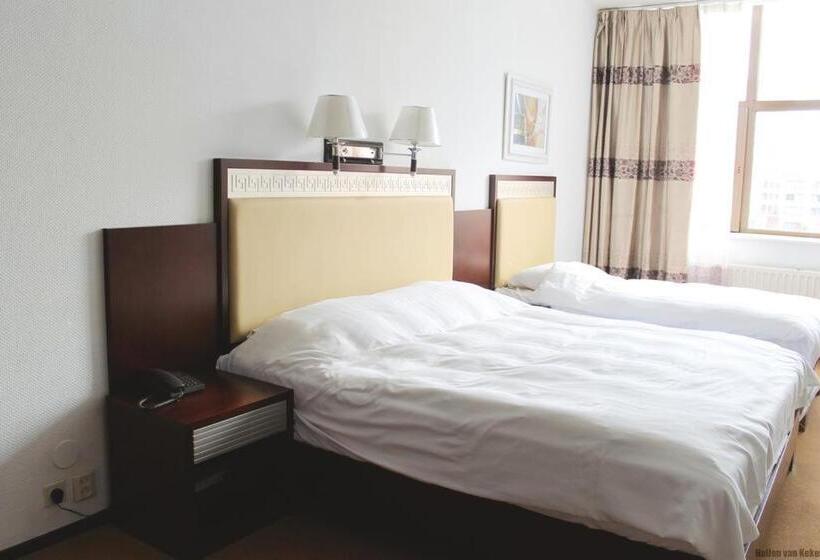 غرفة قياسية ثلاثية, New Ocean Paradise