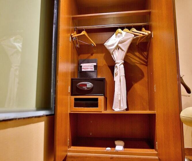 سوییت اجرایی, Park Ascent