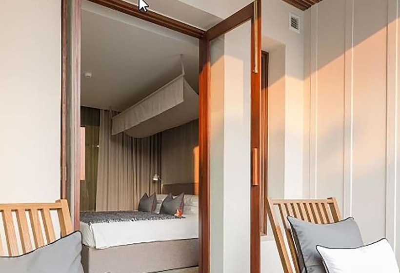 غرفة سوبيريور مطلّة علي النهر, Sala Lanna Chiang Mai