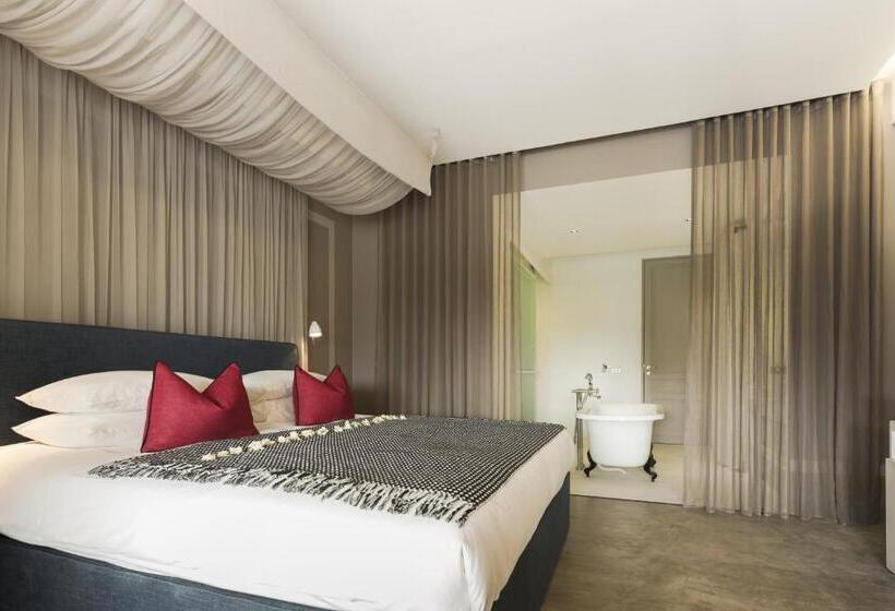 غرفة ديلوكس مطلة على النهر, Sala Lanna Chiang Mai