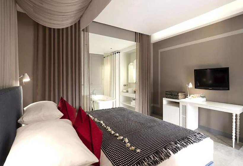 Deluxe room with river view, Sala Lanna Chiang Mai