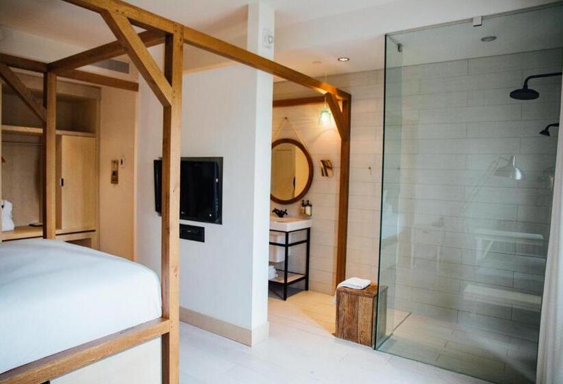 غرفة كلاسيكية سرير ملكى, & Spa Le Germain Charlevoix