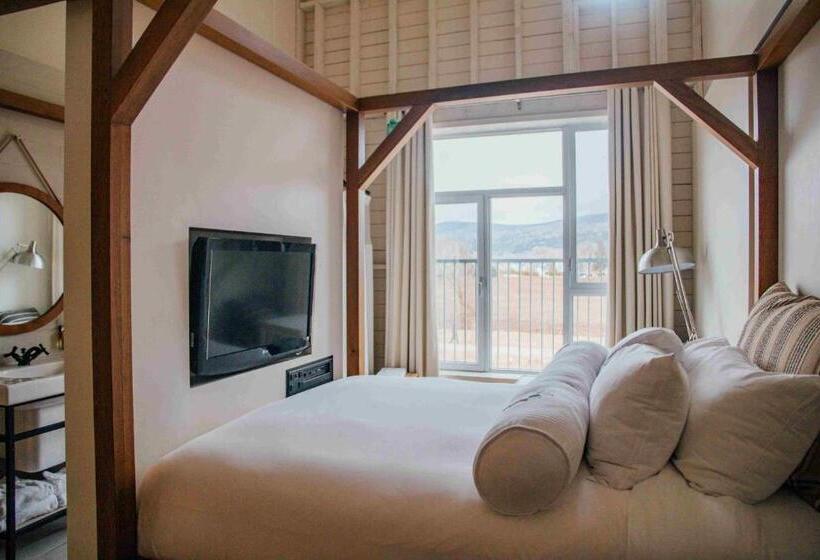 Номер Классика Кровать Квин, & Spa Le Germain Charlevoix
