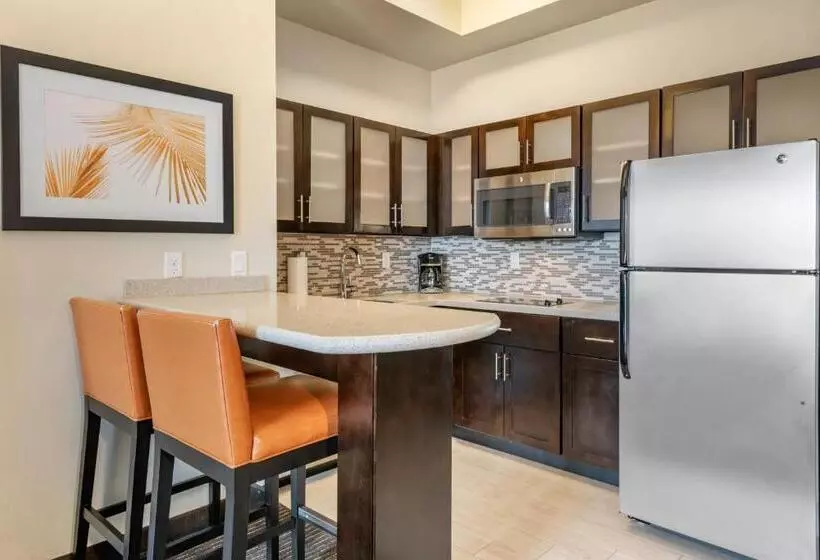キングサイズベッドのスイートルーム, Staybridge Suites St. Petersburg Fl, An Ihg