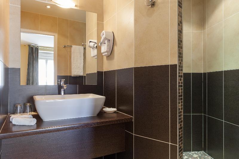 Семейный Номер, The Originals Boutique, Hôtel De La Paix, Beaune