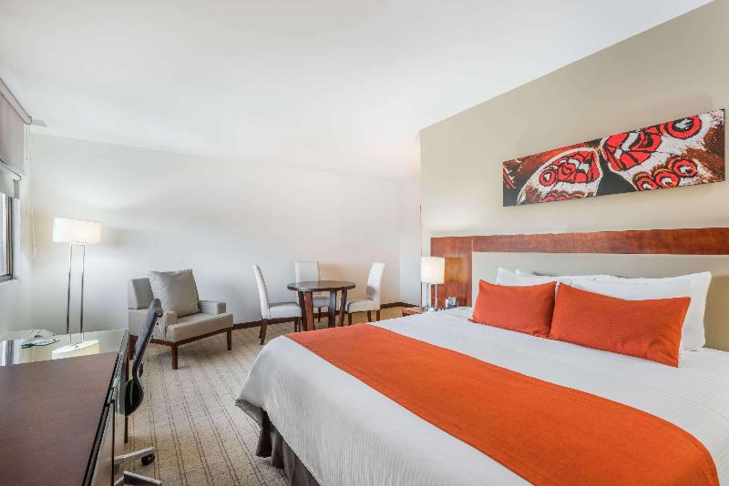 带大床的小型套房, Wyndham Garden San Jose Escazu, Costa Rica