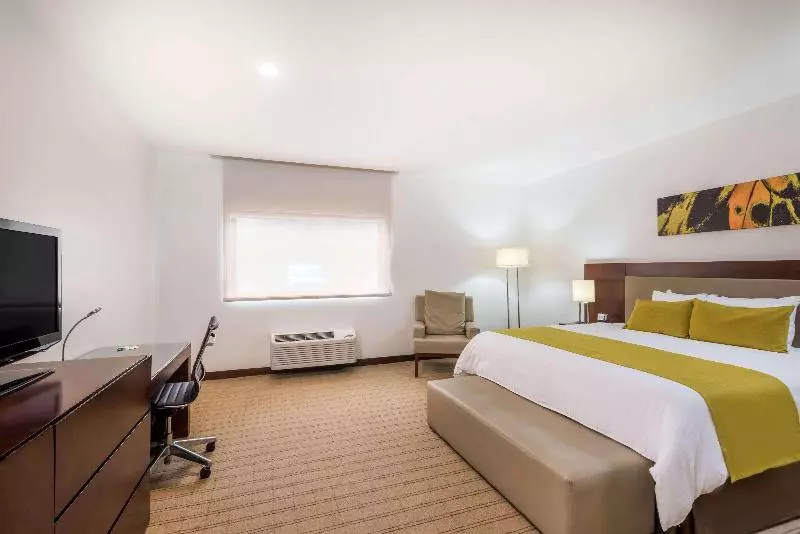 キングサイズベッドのスタンダードルーム, Wyndham Garden San Jose Escazu, Costa Rica