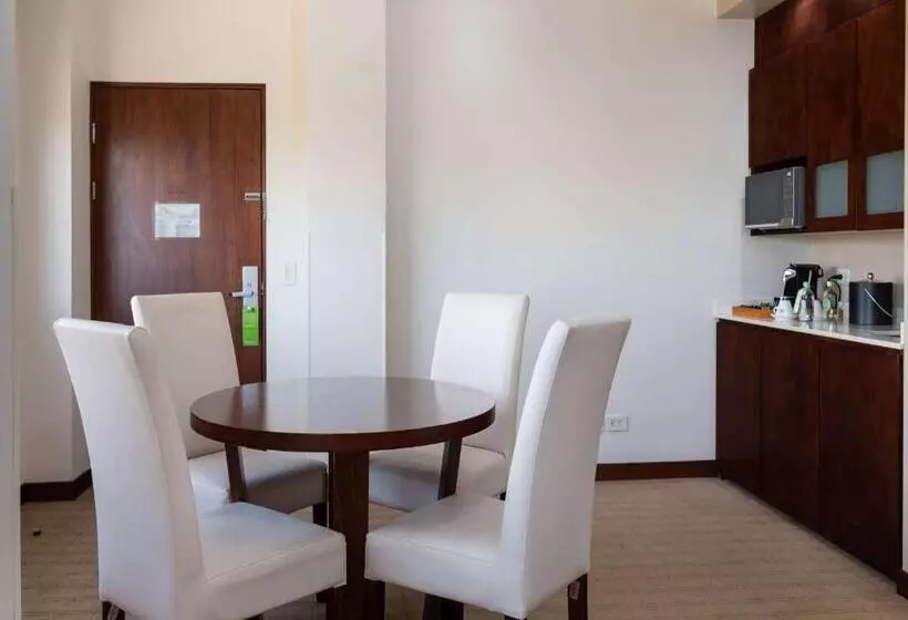 キングサイズベッドのジュニアスイート, Wyndham Garden San Jose Escazu, Costa Rica