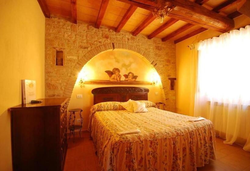 اتاق استاندارد سه نفره, La Casella Agriturismo