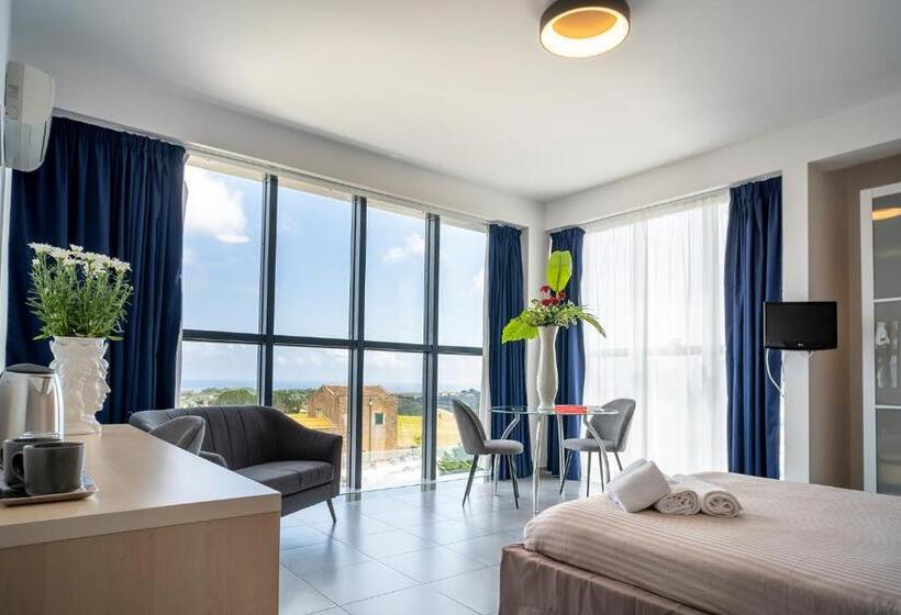 スタンダードルーム, Enny Camere