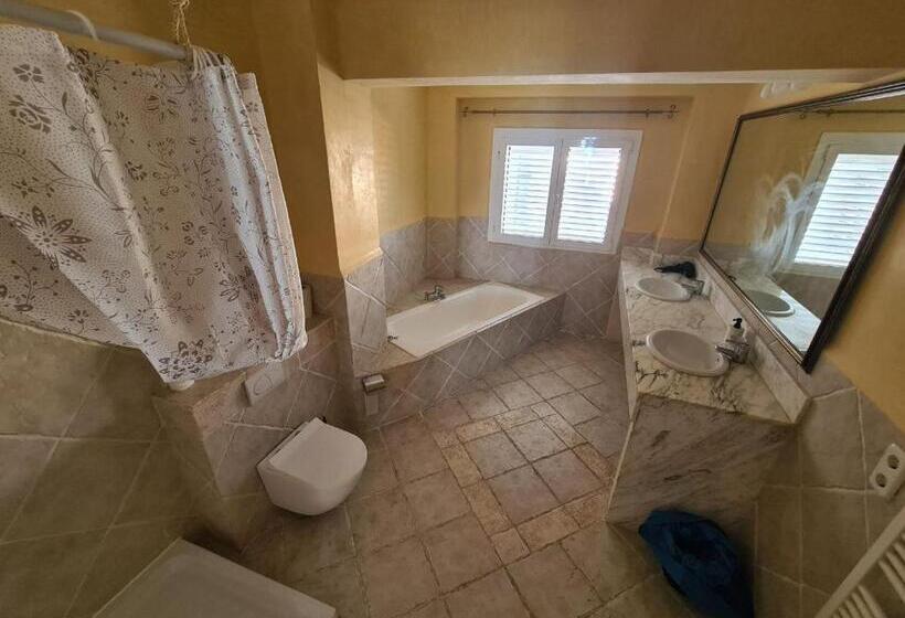 바다 전망 스위트, Amena Mar