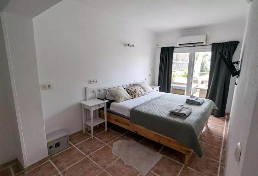 Appartamento 1 Camera da Letto con Terrazza, Amena Mar