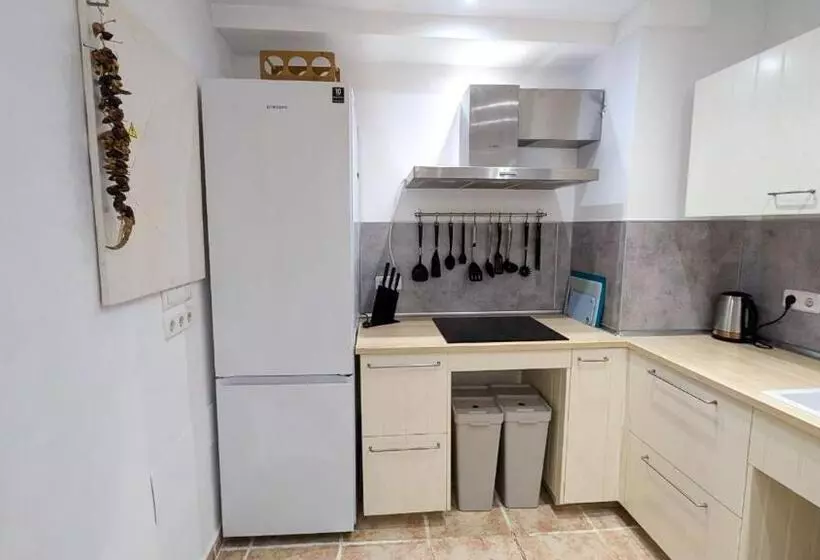 Appartamento 1 Camera da Letto con Terrazza, Amena Mar
