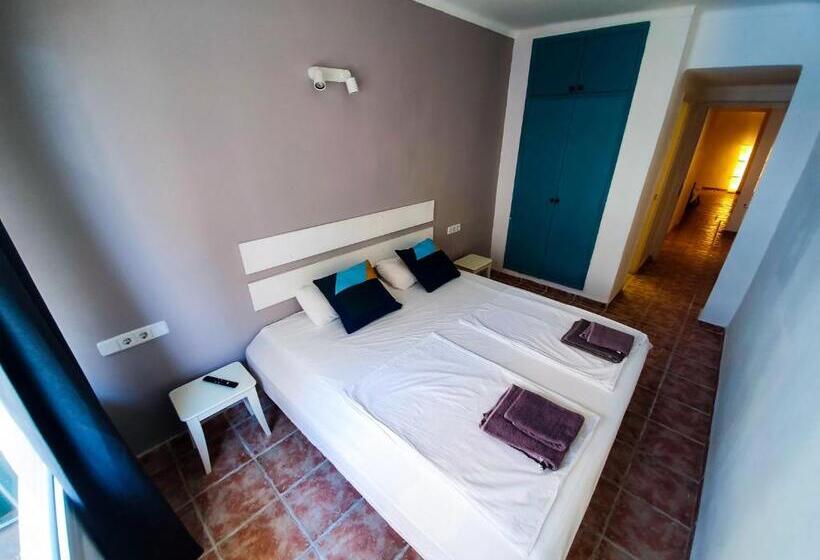 패밀리 룸 측면 바다 전망, Amena Mar