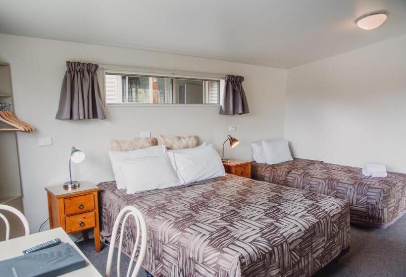 スタンダードスタジオ, 10 Cottages