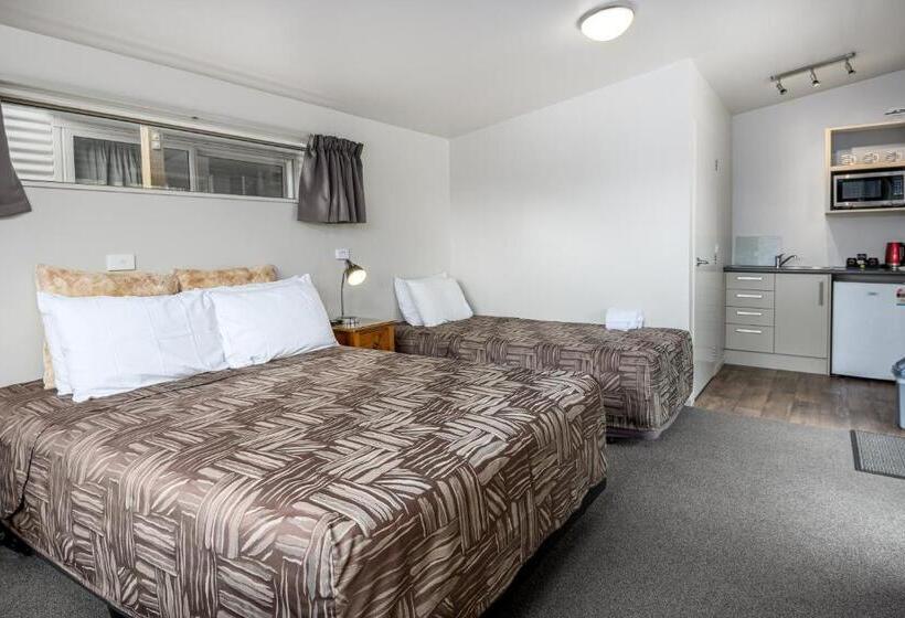 スタンダードスタジオ, 10 Cottages