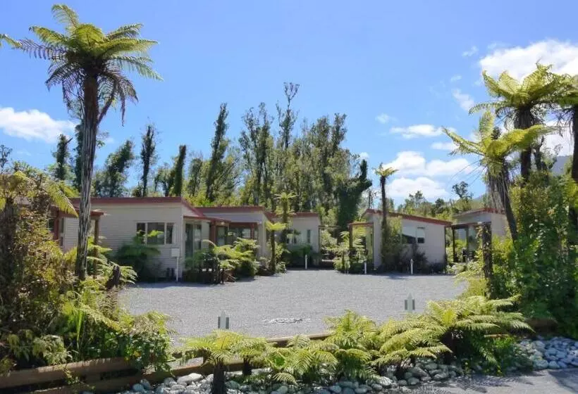 キャビン, 10 Cottages