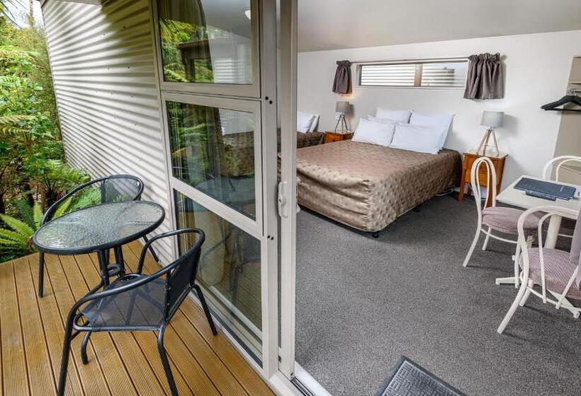 キャビン, 10 Cottages