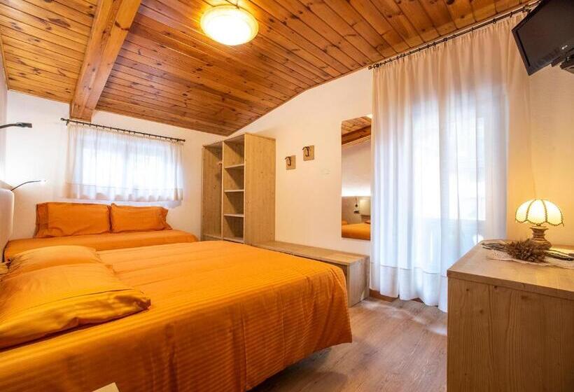 غرفة قياسية ثلاثية, Adriana